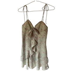 PRETTY  FLOWY LIGHT BLUE FLORAL SUNDRESS IN SIZE SMALL TO MEDIUM